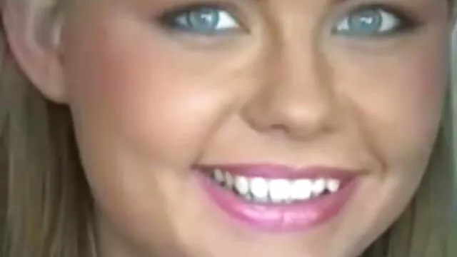 Orgasmes - Beauté avec des seins naturels film porno amateur belge incroyables