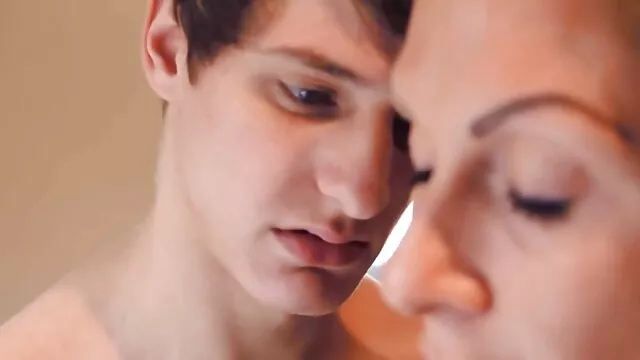 Chaud gros film francais porno amateur seins lesbiennes