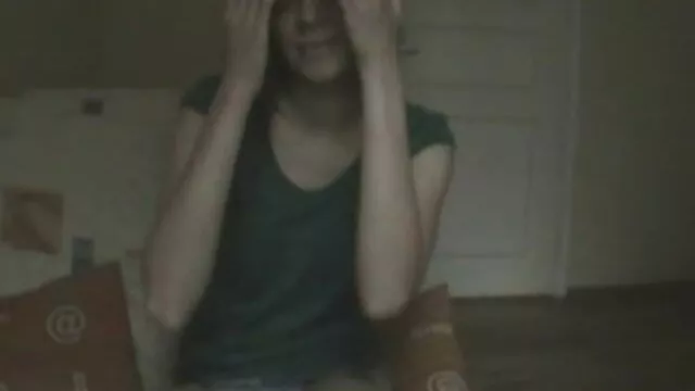 ELLE SUCE film x français amateur COMME UN ASPIRATEUR !!